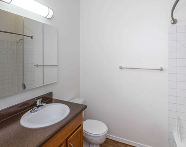 16340 N.e. 83rd Street - Photo Thumbnail 16