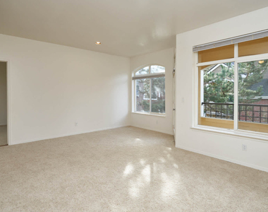 16340 N.e. 83rd Street - Photo Thumbnail 7