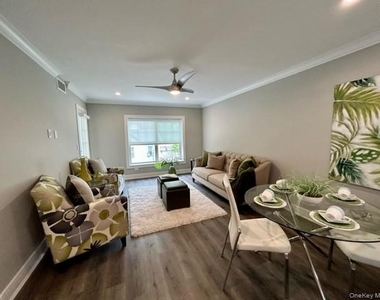 100 Glen Street - Photo Thumbnail 3
