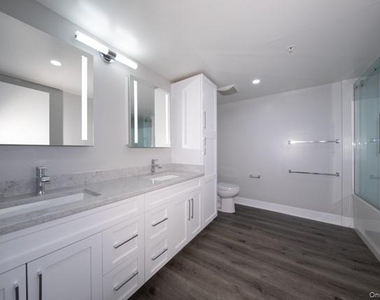 100 Glen Street - Photo Thumbnail 7