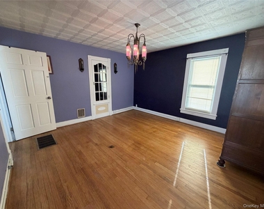 184 Highland Avenue - Photo Thumbnail 19