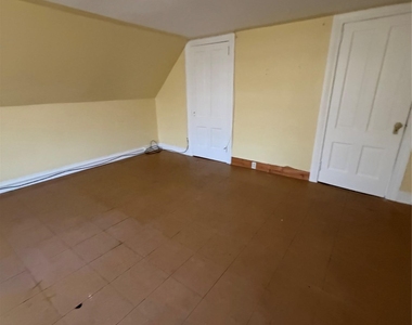 184 Highland Avenue - Photo Thumbnail 29