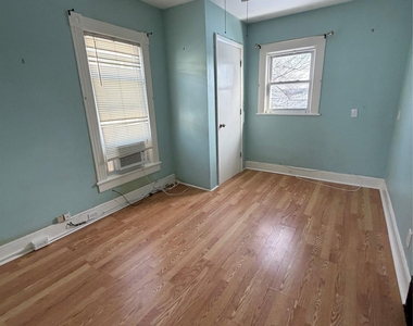 184 Highland Avenue - Photo Thumbnail 22