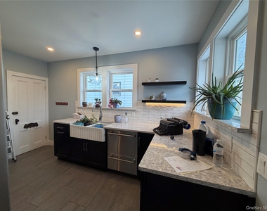 184 Highland Avenue - Photo Thumbnail 12