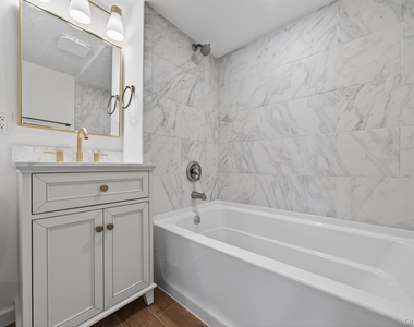 12 Scotchtown Avenue - Photo Thumbnail 26