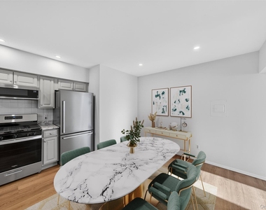 12 Scotchtown Avenue - Photo Thumbnail 13