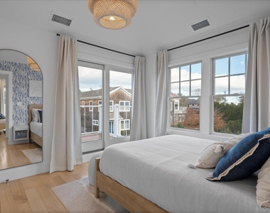 68 Foster Avenue - Photo Thumbnail 8