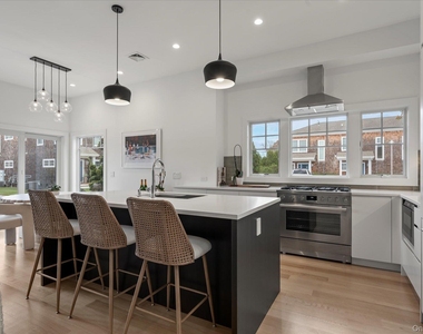 68 Foster Avenue - Photo Thumbnail 1