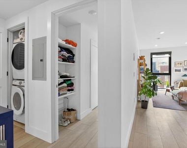 2007 Cambridge Street - Photo Thumbnail 9