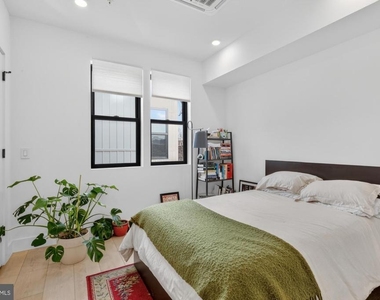 2007 Cambridge Street - Photo Thumbnail 11
