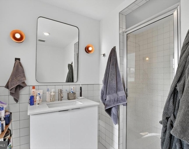 2007 Cambridge Street - Photo Thumbnail 20