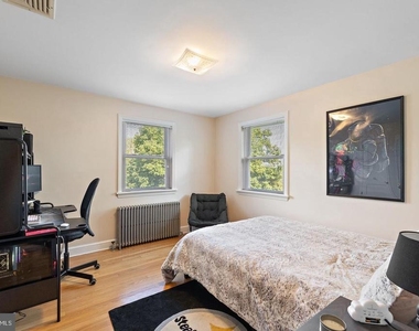 181 E Conestoga Road - Photo Thumbnail 32