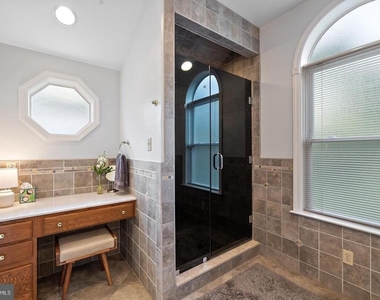 181 E Conestoga Road - Photo Thumbnail 28
