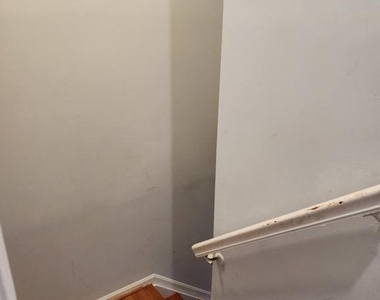 12 Joyceton Terrace - Photo Thumbnail 2