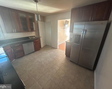 7208 Powhatan Street - Photo Thumbnail 5