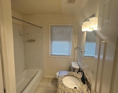 7208 Powhatan Street - Photo Thumbnail 12