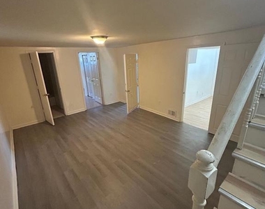 7208 Powhatan Street - Photo Thumbnail 15