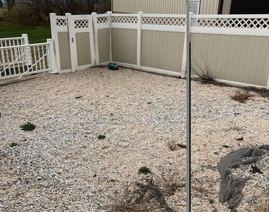 3913 Cap Stine Road - Photo Thumbnail 13