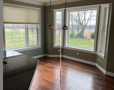 3913 Cap Stine Road - Photo Thumbnail 5