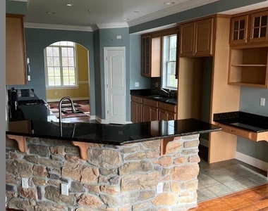 3913 Cap Stine Road - Photo Thumbnail 4