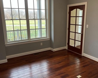 3913 Cap Stine Road - Photo Thumbnail 6