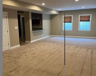 3913 Cap Stine Road - Photo Thumbnail 16