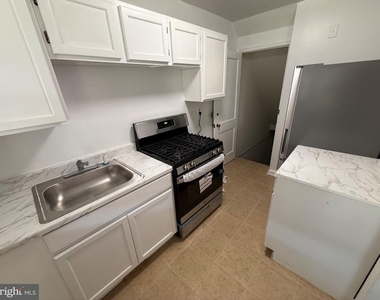 374 Chaplin Street Se - Photo Thumbnail 16