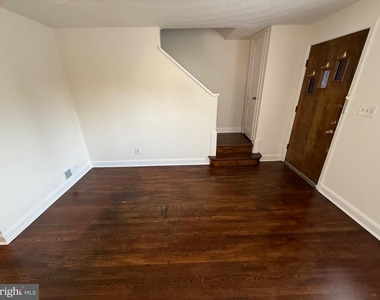 374 Chaplin Street Se - Photo Thumbnail 11