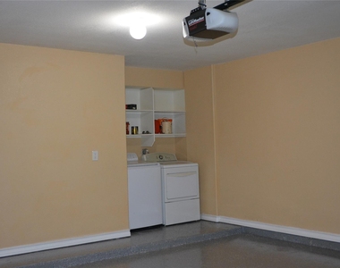 13703 Cambourne Dr - Photo Thumbnail 9