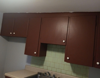 1145 W 25th Street - Photo Thumbnail 4