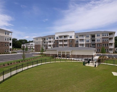 4270 Phil Niekro Parkways - Photo Thumbnail 42