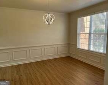 180 Virginia Highland - Photo Thumbnail 1