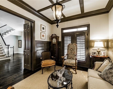 1122 Ashton Bluff Drive Ne - Photo Thumbnail 7
