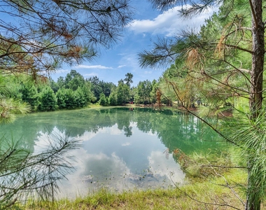 8402 Matthews Lane - Photo Thumbnail 33