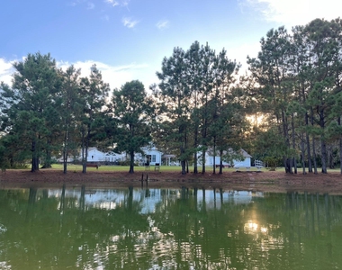 8402 Matthews Lane - Photo Thumbnail 1