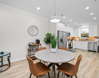 7089 Tierwester Street - Photo Thumbnail 11