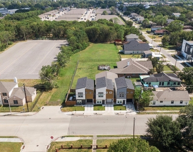7089 Tierwester Street - Photo Thumbnail 3