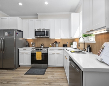 7089 Tierwester Street - Photo Thumbnail 14