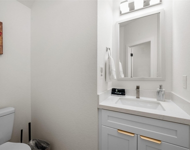 7089 Tierwester Street - Photo Thumbnail 17