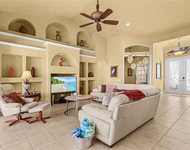 3517 Se 18th Avenue - Photo Thumbnail 5