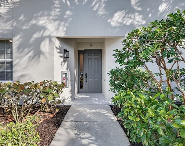2001 Tarpon Bay Drive N - Photo Thumbnail 3