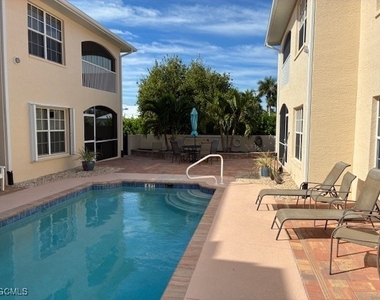 5410 Chiquita Boulevard S - Photo Thumbnail 5