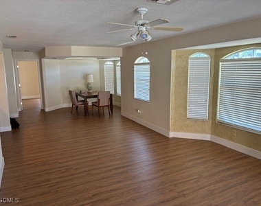 5410 Chiquita Boulevard S - Photo Thumbnail 17