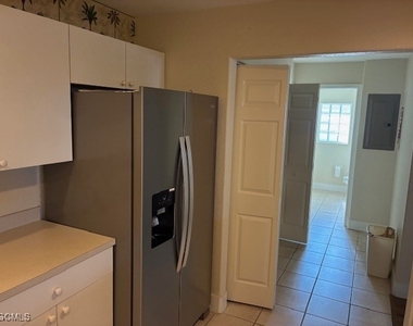 5410 Chiquita Boulevard S - Photo Thumbnail 16