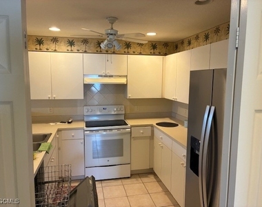 5410 Chiquita Boulevard S - Photo Thumbnail 14