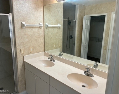 5410 Chiquita Boulevard S - Photo Thumbnail 32