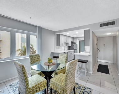 1300 Gulf Shore Boulevard N - Photo Thumbnail 9