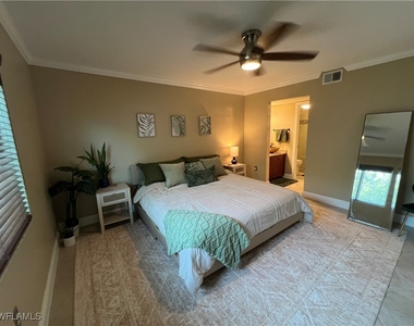 3051 Sandpiper Bay Circle - Photo Thumbnail 15