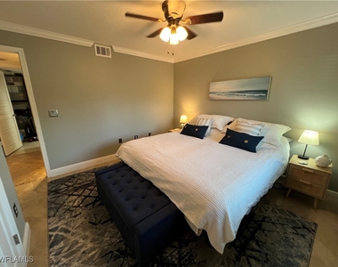 3051 Sandpiper Bay Circle - Photo Thumbnail 26
