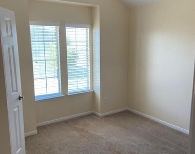6618 Autumn Thistle Drive - Photo Thumbnail 15